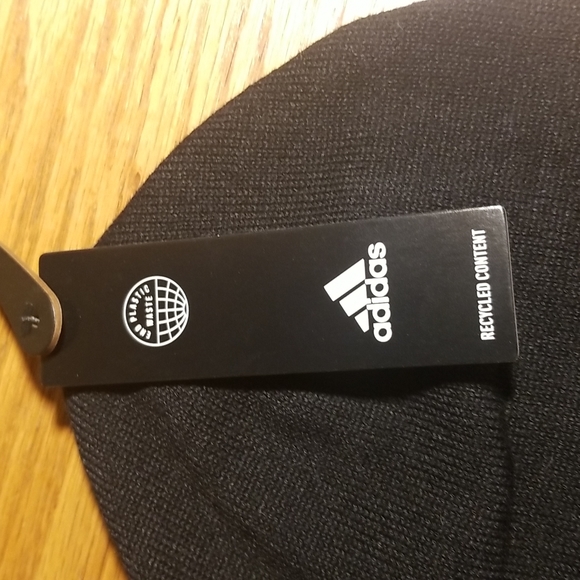 ADIDAS WINTER HAT - Picture 4 of 5